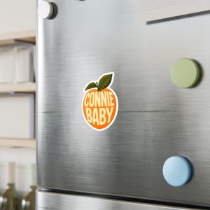 Connie Baby, Conrad Peach Kiss Cut-sticker, TSITP | Duurzame vinylsticker voor waterflessen, laptops, tijdschriften en meer afbeelding 6