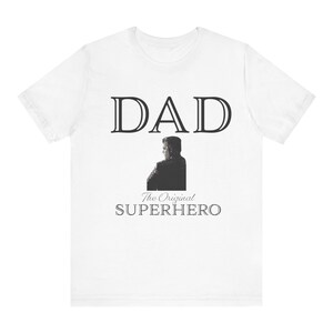 Benutzerdefinierte Superheld Dad Shirt für Vatertagsgeschenk, Perfekt für glückliche Vatertagsgeschenk-T-Shirts für Männer, personalisiertes Papa-Foto-T-Shirt Geschenk