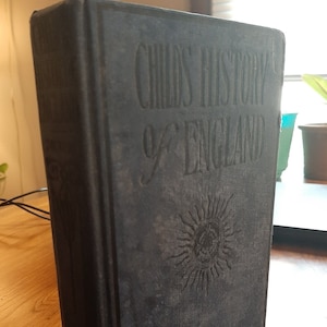 A Child&#39;s HIstory of England by Charles Dickens Early 1900&#39;s M. A. Donohue & Co., Classic Charles Dickens Book, Collectible Old Book