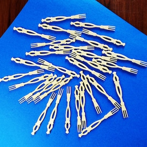 Vintage Plastic Appetizer Cocktail Forks Set of 30, Small Plastic Fork for Hors D'oeuvres , Entertaining Small Forks, 1950's Party Forks
