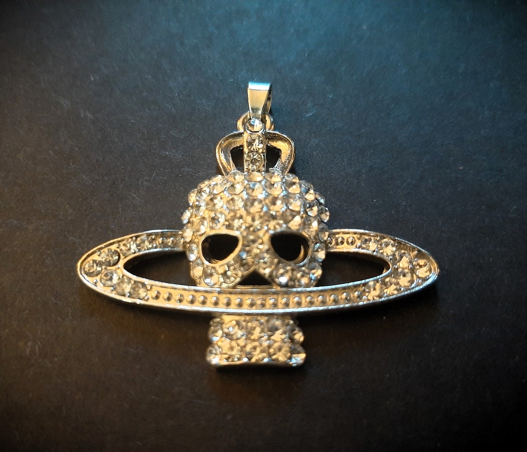 Starling Skull Pendant main image 1