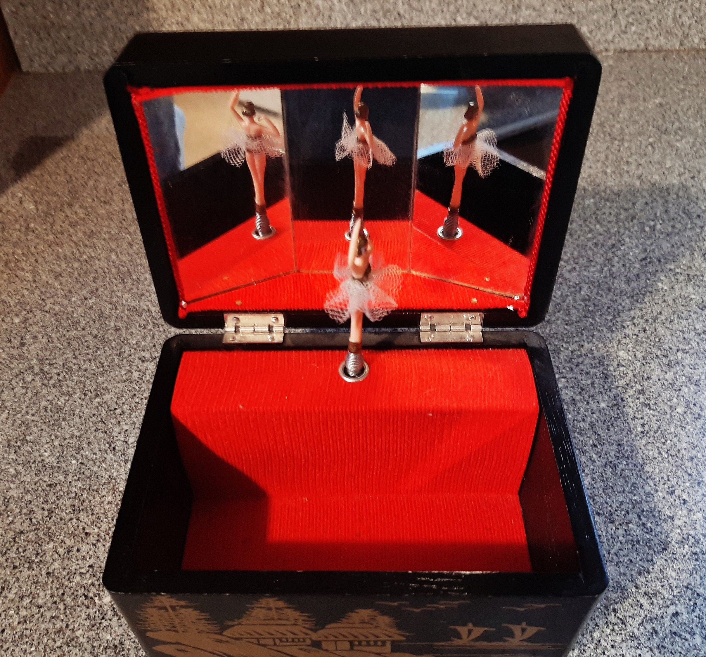 Black Lacquer Japanese Ballerina Musical Jewelry Box Dancing Etsy