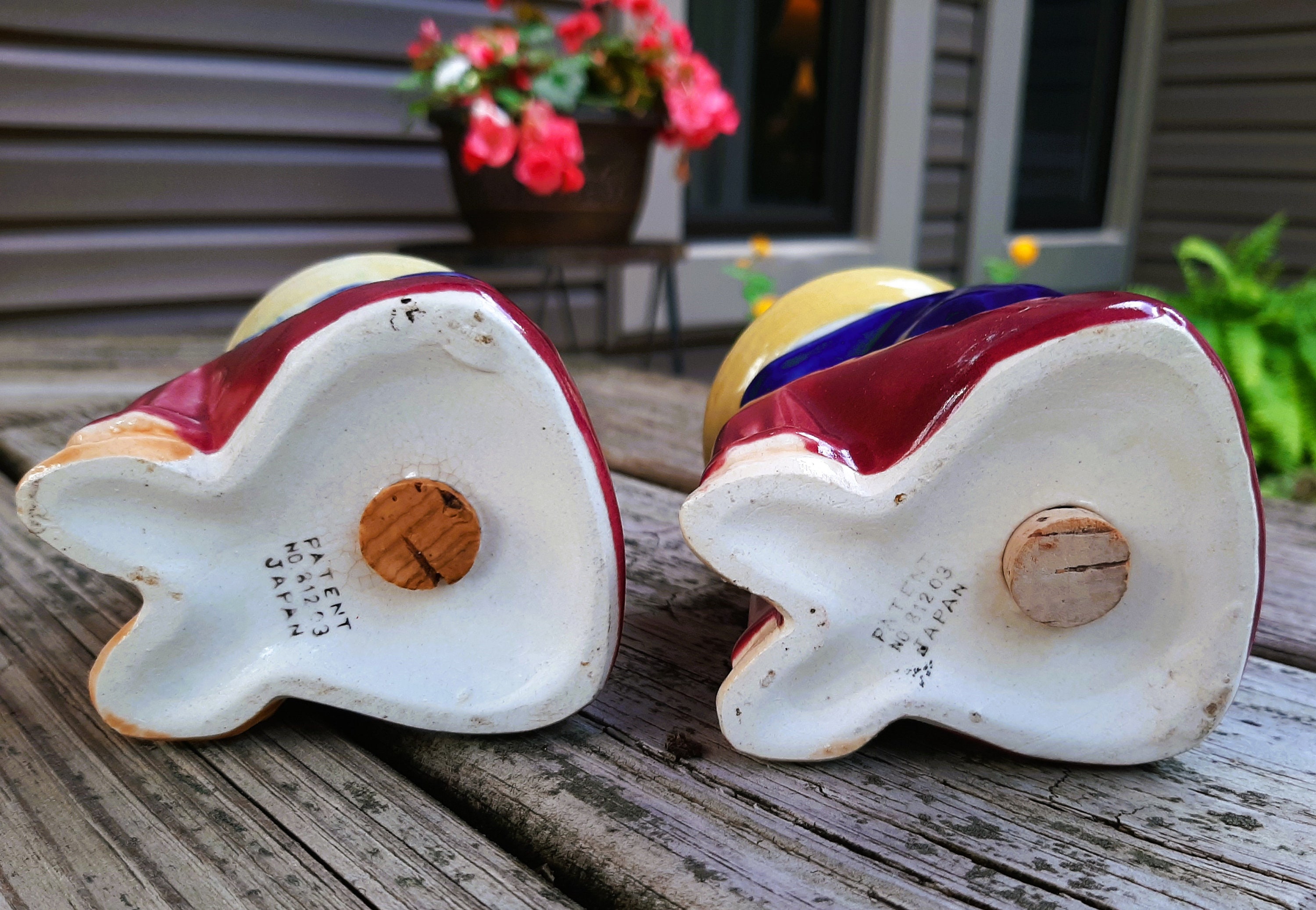 Vintage Siesta Mexicans in Sombrero Salt and Pepper Shaker Japan R1203