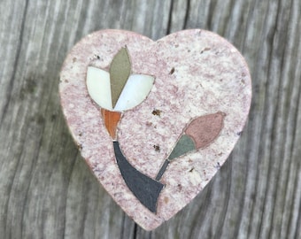 Vintage Pink Soapstone Trinket Box Heart Shaped w Floral Mother of Pearl Inlay Made in India:  Ring Dish