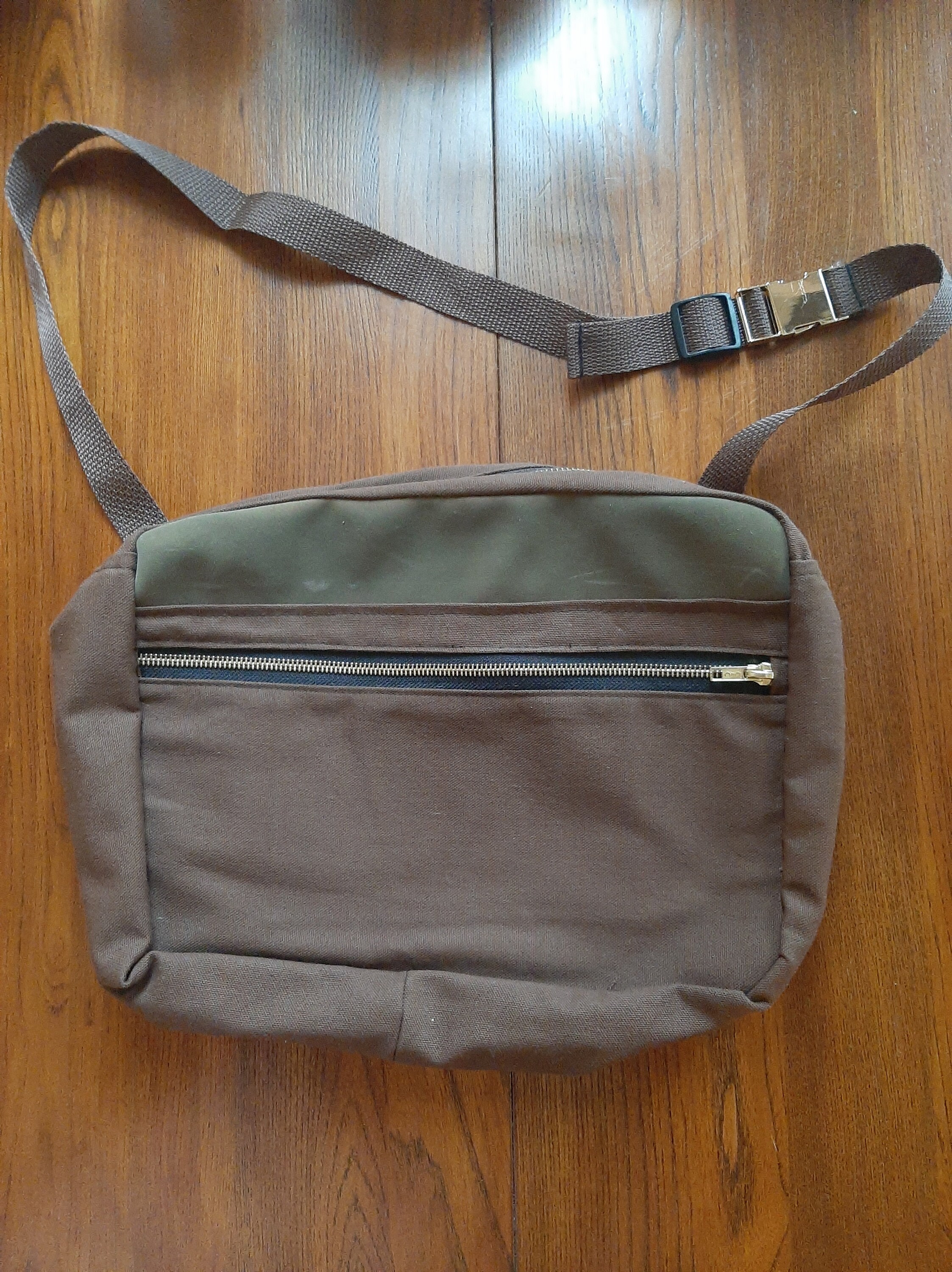 Vintage Pan Am Messenger Bag Brown and Blue Used for Pioneer Women of