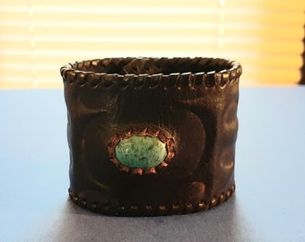 Vintage Black Leather Cuff Bracelet with Small Turquoise Stone Center Snap Closures, Biker Turquoise Cuff Bracelet