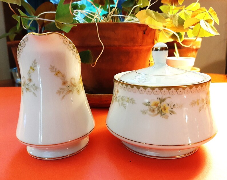 Mikasa Fine China Greenbriar Creamer and Sugar Set L2014 Japan, Vintage
