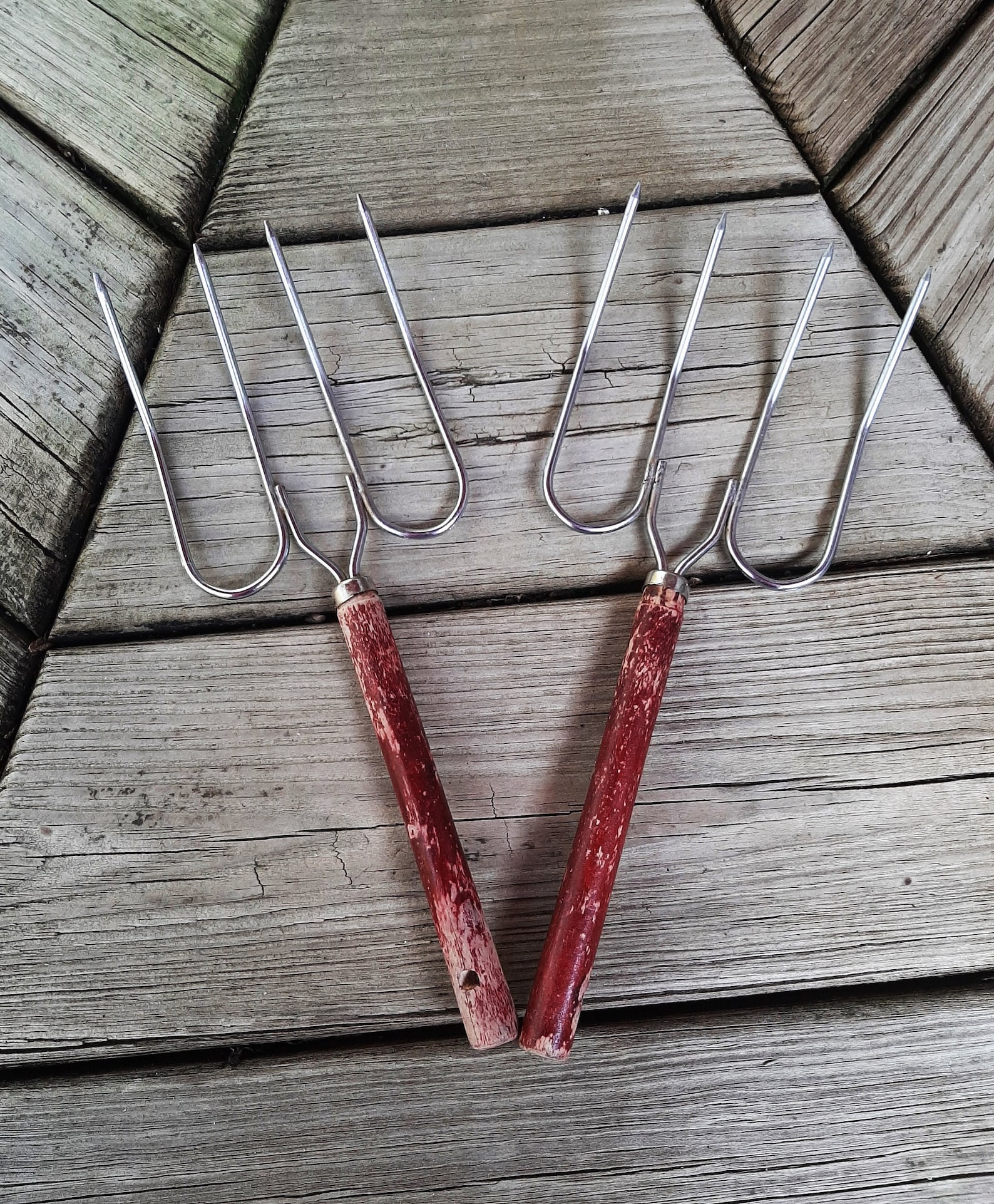 Vintage 4 Prong Meat Lifting Forks W Red Wooden Handles Etsy