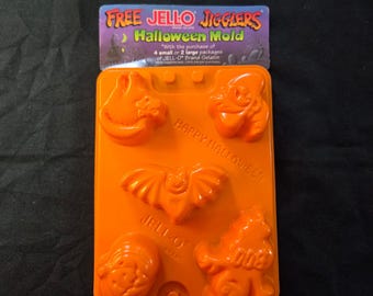 1996 Jell-O Jigglers Halloween Molds Bat, Pumpkin, Ghost, Cat & Witch Set of 2 NOS":  Party Fun Food
