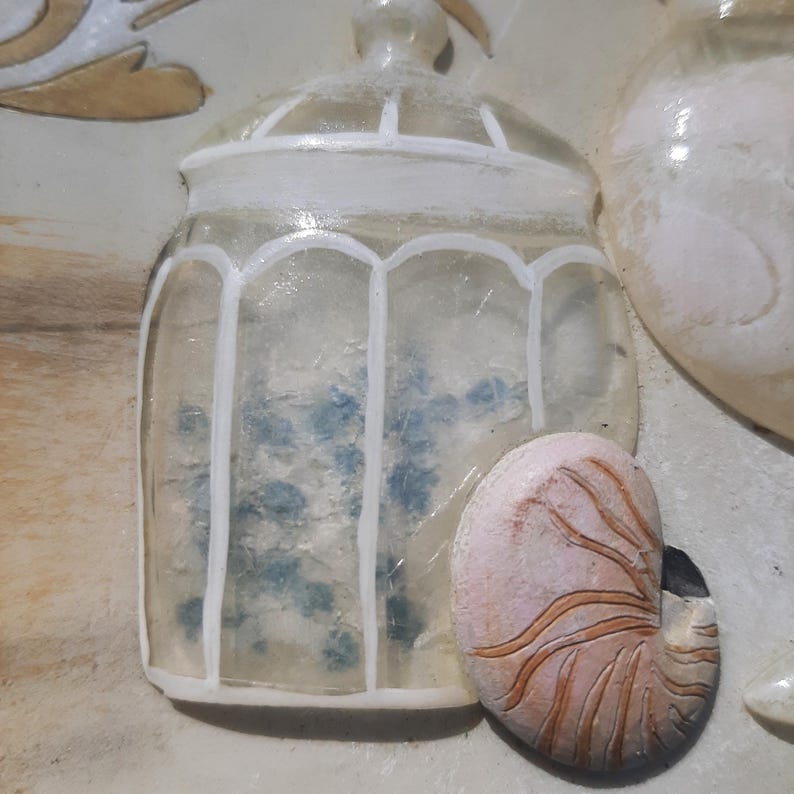 Photo inspiration: Picture Idea: Vintage Ceramic Tile 3D Apothecary Jars Shell Signed Seashore Decor