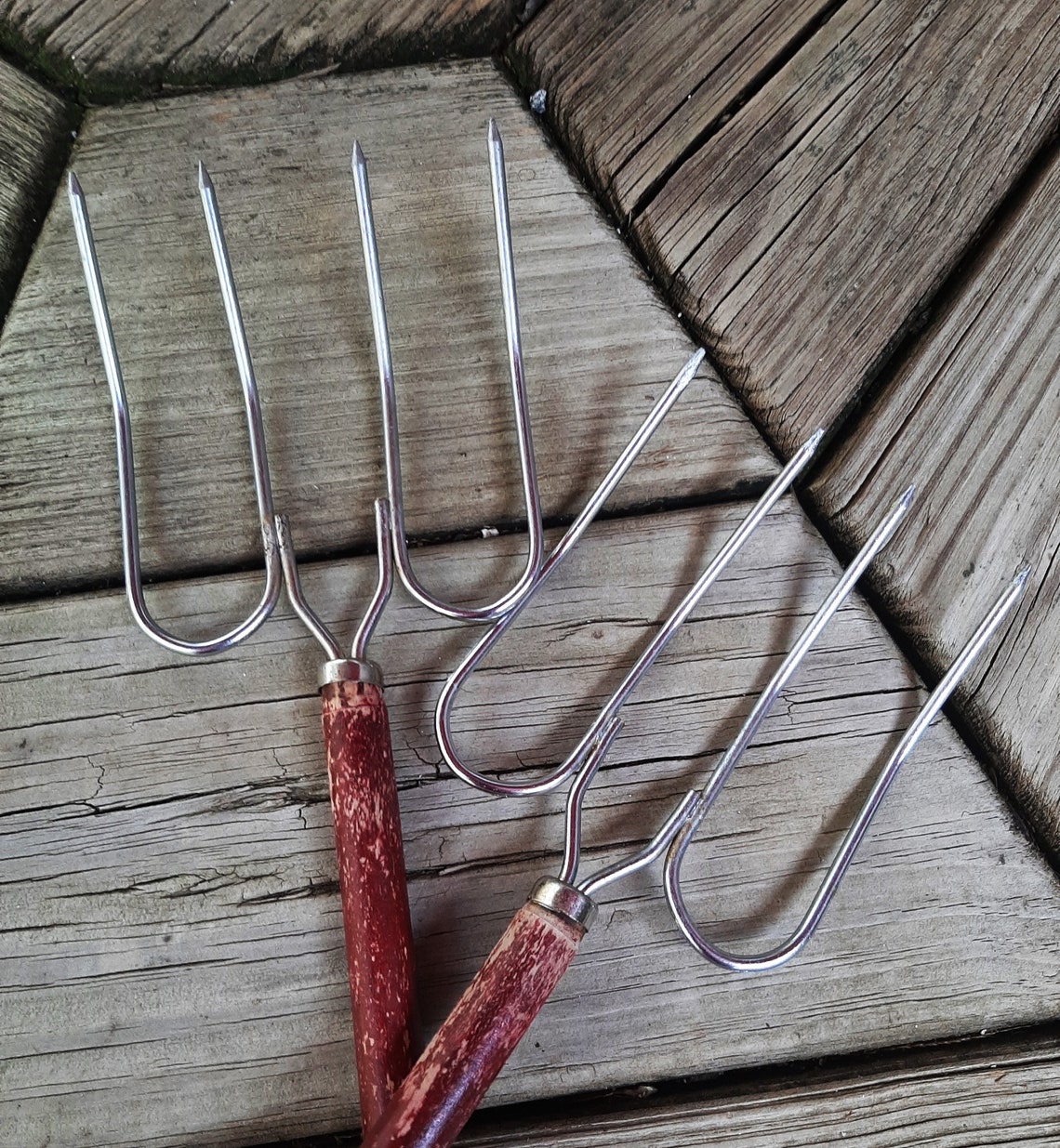 Vintage 4 Prong Meat Lifting Forks W Red Wooden Handles, Carving Fork