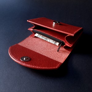 Cartera de piel plena flor - Cartera roja con solapa y 3 compartimentos - Cartera roja de mujer - Accesorio de piel Buttero Hatch para mujer