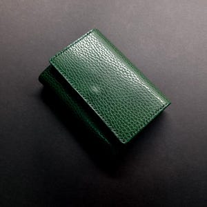 Portefeuille en cuir vert - Portefeuille à fermeture à rabat avec bouton-pression et pochette pour pièces de monnaie - Cadeau pour la fête des Mères - Cadeau d'anniversaire - Cadeau entre amis