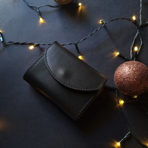 Small size leather wallet - Women's Christmas gift idea - Minimalist black wallet for women - Coin pouch - Pocket size wallet - Gift for her