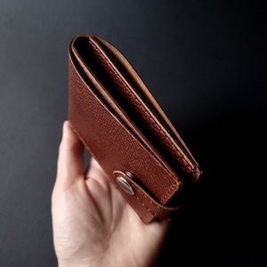 Cartera de piel de primera calidad para hombre, Cartera plegable con diseño de Buttero Hatch en color marrón, Estuche de piel plegable de piel italiana, Accesorio de piel para él