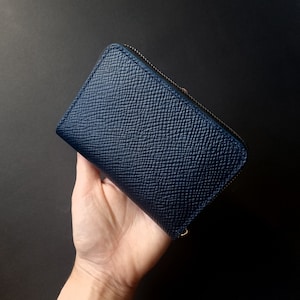 Elegante billetera azul con cremallera en lujoso cuero Buttero Hatch, accesorio de cuero de primera calidad, idea de regalo de cuero curtido vegetal, regalo para novias