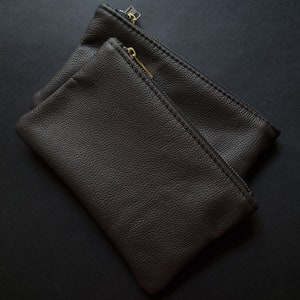 Trousse de maquillage en cuir plat - Portefeuille en cuir - Trousse de toilette en cuir pour sacs à main et sacs à dos - Trousse à glissière en cuir chocolat