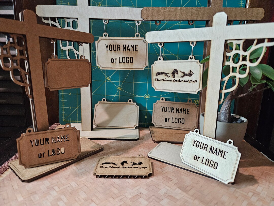 Custom Mini Signpost - Choice of Wood / Cardboard, and Size - Etsy