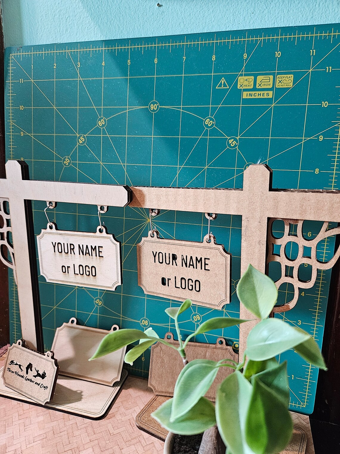 Custom Mini Signpost - Choice of Wood / Cardboard, and Size - Etsy