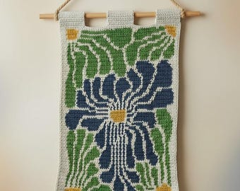 Flower Wall Hanging Crochet Pattern, Botanical Intarsia Design, English Row-by-Row Instructions