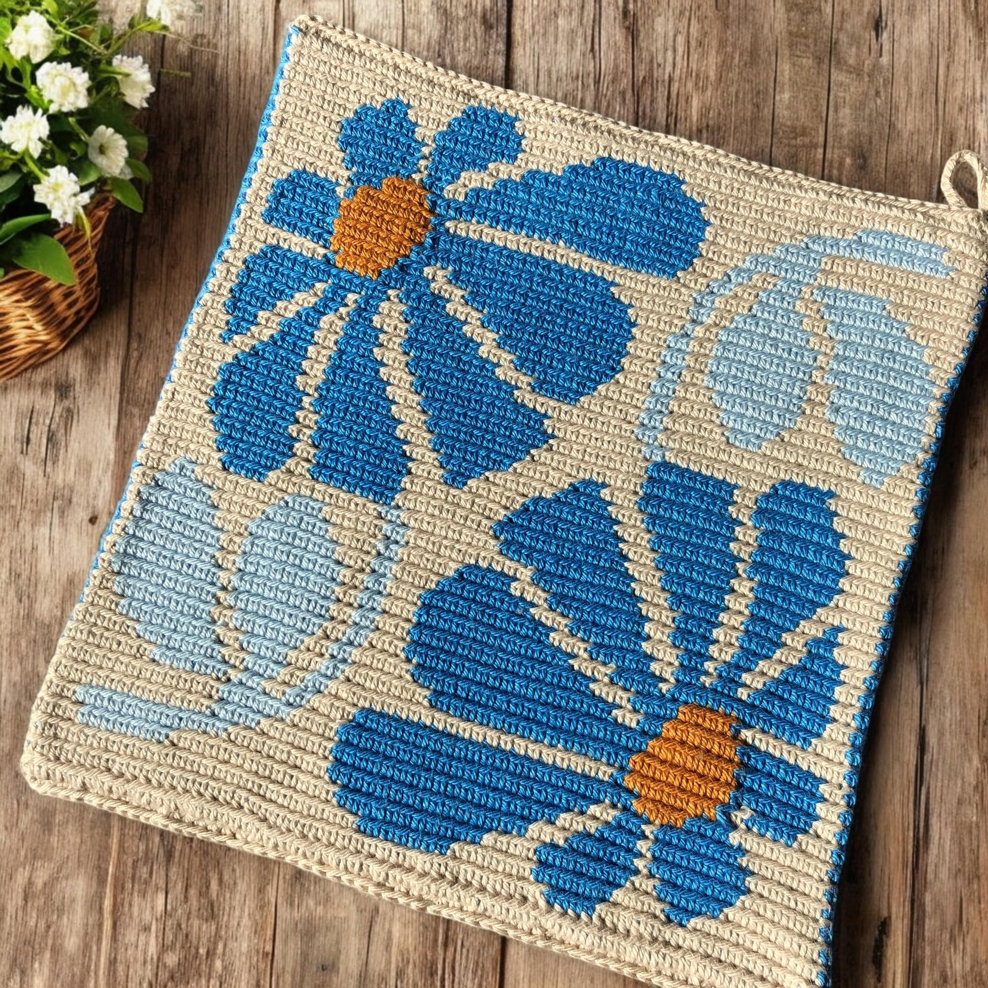 15 Tapestry Crochet Patterns: Our Favorite Wall Art, Bags, and Gifts 7 Floral Tapestry Crochet Potholder