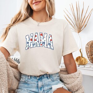 Mama shirt, America Shirt, fourth of july Shirt, floral shirt, Memorial day, summer tee, USA shirt, Independence day shirt,patriotic shirt