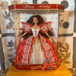 Happy Holidays 1998 Barbie Doll Vintage Happy Holidays