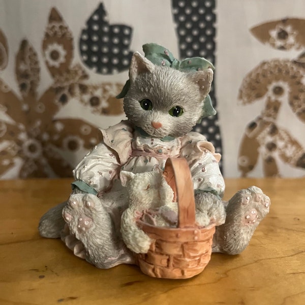 Gray Cat Figurine With Kittens In Straw Basket, Calico Kitten Figurines Vintage, 1992 Enesco Collectible Limited Edition Ceramic Cute ~3”