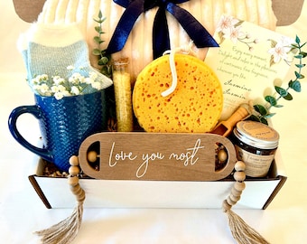 Luxury Spa Gift Box with Blanket Mug, Socks, Candle, Sea Sponge and more...