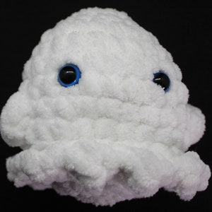 Crochet Ghost Plushie l blanket yarn stuffed animal