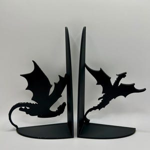 Dragon Bookend Set | Decorative Book Ends | Chapter Art Bookends | 3D Print | Gift