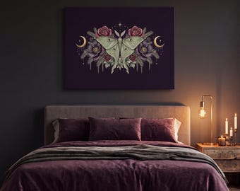 Cuadro decorativo de pared con diseño de polilla Luna y flores oscuras: Rosas góticas sombrías y lunas crecientes.