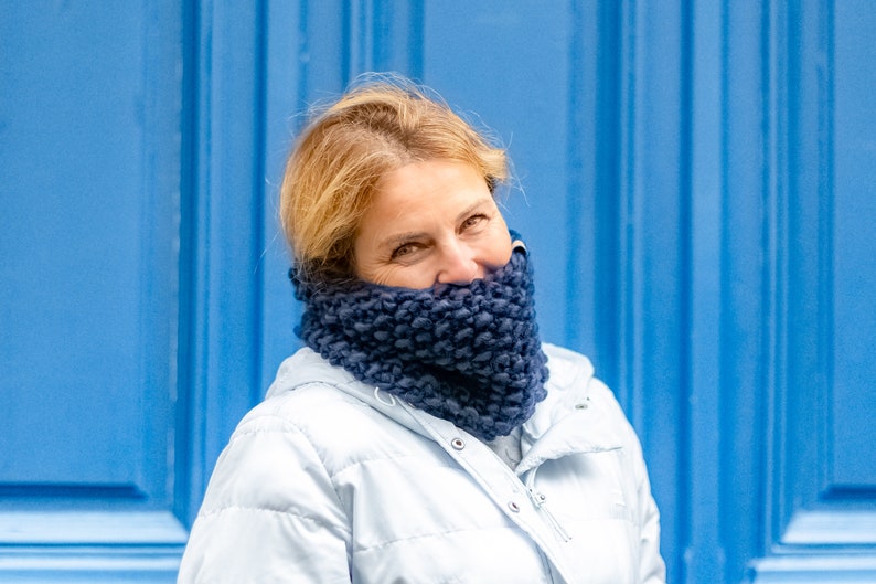 snood, neck warmer, virgin wool and alpaca, navy blue image 4