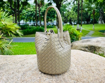 Bolso de cubo tejido de cuero para mujer, bolso tejido a mano de cuero vegano, bolso de hombro suave, bolso bandolera, bolso de compras, bolso de viaje, regalo para niña