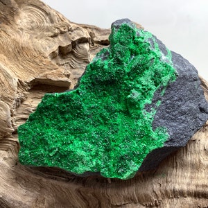 Uvarovite {465}