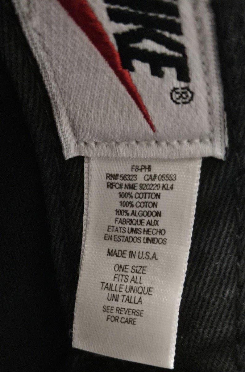 Vintage jaren 90 Nike Michael Jordan snapback hoed gemaakt in de VS paarsgeel afbeelding 13