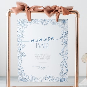 Letrero de bar con mimosa y flores silvestres de Toile de Jouy azul para despedida de soltera, letrero de buffet de bodas Love in Bloom, elegante póster de bebida de cóctel floral BS94
