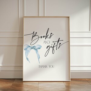 Livres et cadeaux pour garçon avec noeud bleu, baby shower, elle est en train de se marier, signalisation pour la mariée, bannière de fête de future maman, affiche de table de mariage bleu, BB59