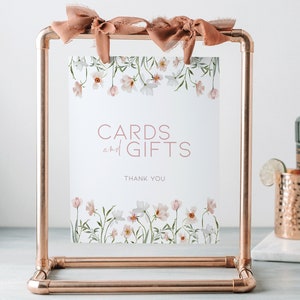 Cartões e presentes Assine Spring Bloom DOWNLOAD DIGITAL Floral Garden Baby Shower Sign, Baby in Bloom Gift Table Sign April Showers Template BB13