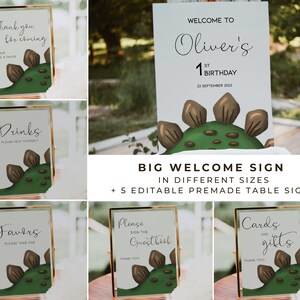 Puede incluir: Conjunto de seis carteles de fiesta imprimibles con tem&aacute;tica de dinosaurios para un primer cumplea&ntilde;os. Los carteles incluyen un cartel de bienvenida, un cartel de bebidas, un cartel de favores, un cartel de libro de visitas y un cartel de tarjetas y regalos. Los carteles presentan un dinosaurio verde con p&uacute;as marrones y un fondo blanco.