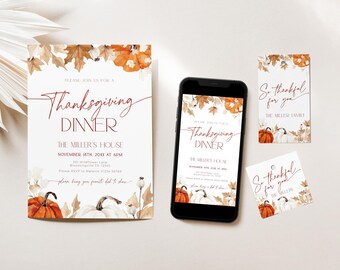 Puede incluir: Invitaciones y etiquetas para una cena de Acción de Gracias con follaje otoñal y calabazas. La invitación principal dice "Thanksgiving Dinner" con los detalles del anfitrión. Un smartphone muestra el mismo diseño. Las etiquetas adicionales dicen "So thankful for you."