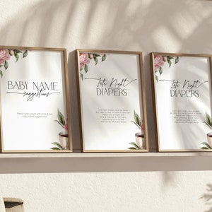 Puede incluir: Tres carteles imprimibles con dise&ntilde;os florales y marcos dorados. Los carteles dicen "Sugerencias de nombres de beb&eacute;", "Pa&ntilde;ales de noche" y "Pa&ntilde;ales de noche".