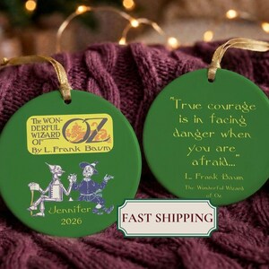 Personalized Wizard of Oz Ornament 2026, Tinman and Scarecrow Ceramic Christmas Keepsake immagine 1