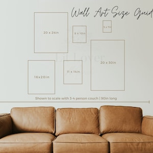K&ouml;nnte beinhalten: Ein Leitfaden f&uuml;r Wandkunstgr&ouml;&szlig;en, der verschiedene Rahmengr&ouml;&szlig;en in Zoll zeigt, mit einem Sofa als Ma&szlig;stab. Der Text lautet "Wandkunstgr&ouml;&szlig;enleitfaden" und "Im Ma&szlig;stab mit einem 3-4 Personen Sofa | 90 Zoll lang dargestellt".