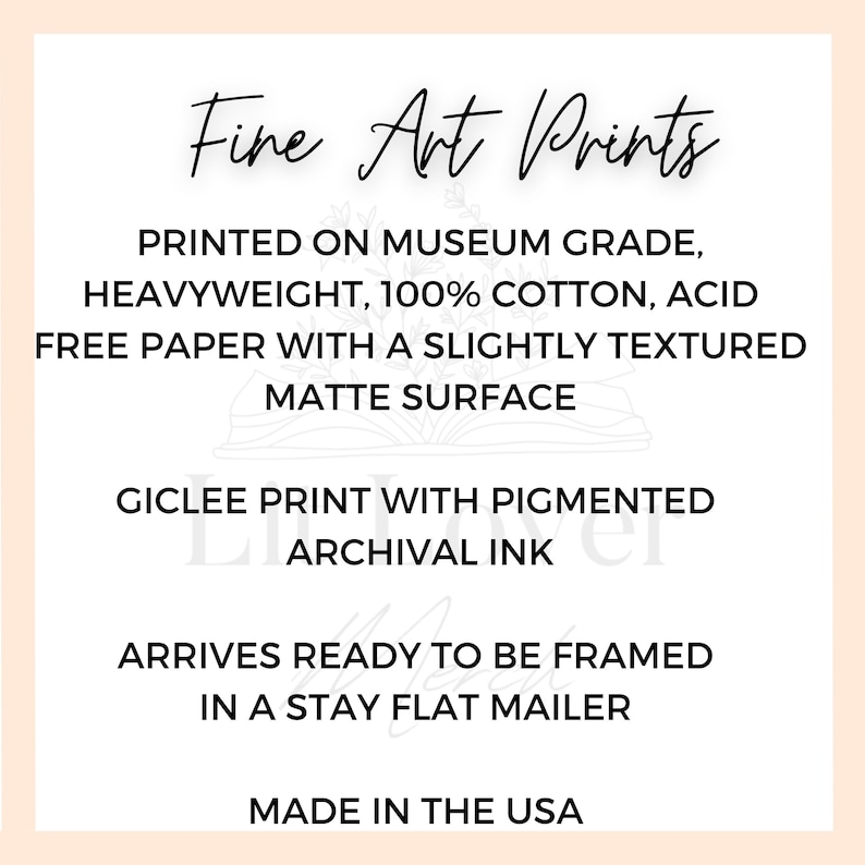 K&ouml;nnte beinhalten: Text "Fine Art Prints" auf wei&szlig;em Hintergrund. Der Text beschreibt den Druck als auf Museumsqualit&auml;t, schwerem, 100%igem Baumwolle, s&auml;urefreiem Papier mit einer leicht strukturierten matten Oberfl&auml;che gedruckt. Der Druck ist ein Gicl&eacute;e-Druck mit pigmentierten Archivtinten. Der Druck kommt fertig zum Einrahmen in einem flachen Versandkarton.