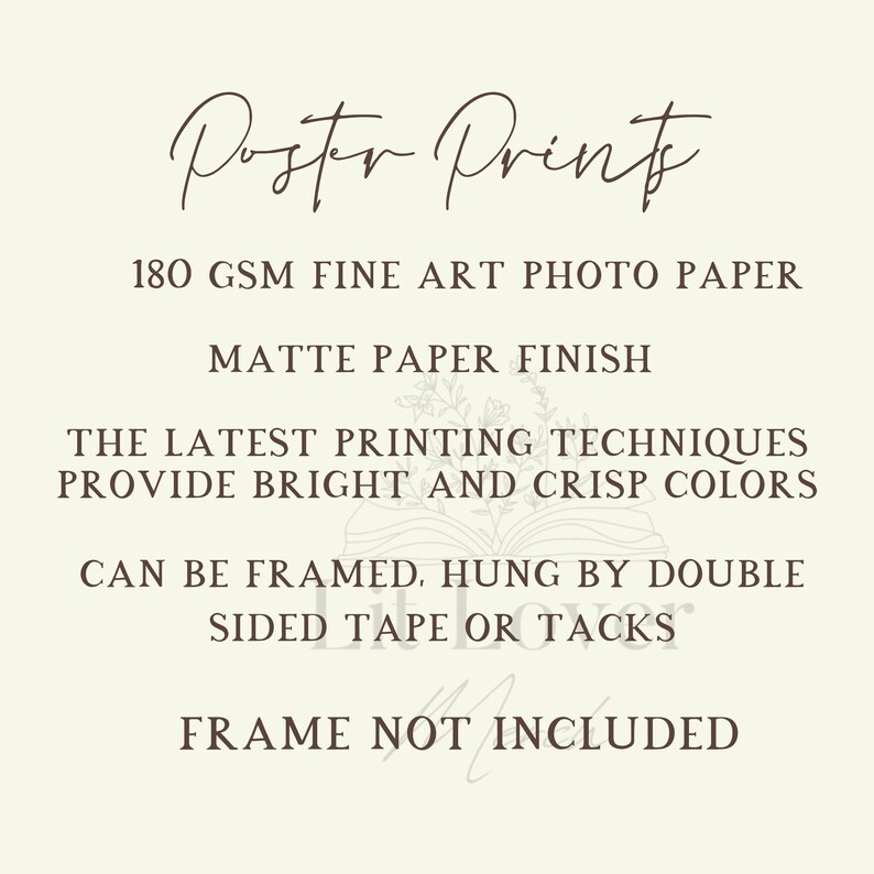 Puede incluir: Texto de impresi&oacute;n de p&oacute;ster sobre un fondo crema. El texto dice: "Poster Print", "180 GSM Fine Art Photo Paper", "Acabado de papel mate", "Las &uacute;ltimas t&eacute;cnicas de impresi&oacute;n proporcionan colores brillantes y n&iacute;tidos", "Se puede enmarcar, colgar con cinta adhesiva de doble cara o chinchetas", "Marco no incluido".