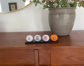 Golf Ball Display Stand: Holds 4 Golf Balls