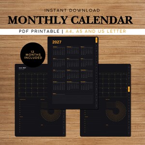 Peut inclure: Un calendrier mensuel 2027 à télécharger, présentant un fond noir avec du texte et des lignes de grille dorés. L'ensemble comprend une page de vue d'ensemble annuelle et des mises en page mensuelles avec un suivi circulaire, en A4, A5 et US Letter.
