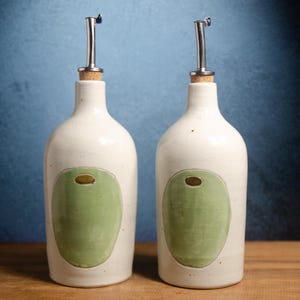 Large Olive Oil Cruet – Ceramic Oil Dispenser, Wheel-Thrown Cork Top Bottle, Stoneware Cruet, Salad Dressing Bottle, White Olive Oil Bottle