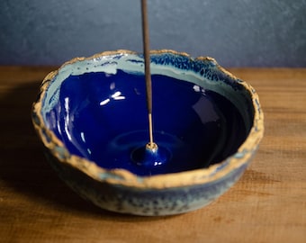 Ocean Wave Blue Incense Holder – Handmade Ceramic Incense Bowl, Sea Decor Incense Burner, Nature-Themed Ash Catcher, Raw Edge Candle Bowl